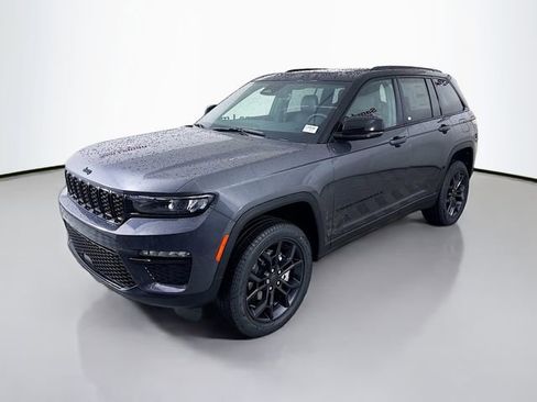 New 2025 Jeep Grand Cherokee Limited image 3