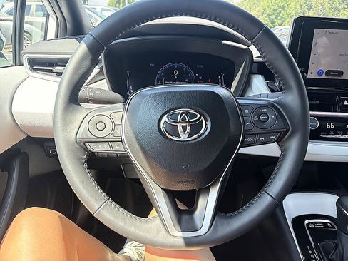 Certified 2026 Toyota Corolla SE FWD image 13