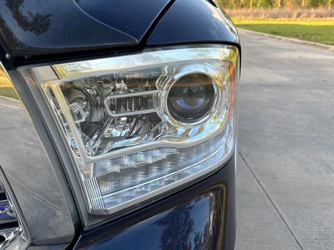 Used 2014 RAM 1500 Laramie w/ Convenience Group image 20