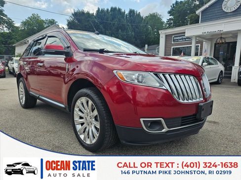 Used 2014 Lincoln MKX AWD w/ Equipment Group 102A image 7