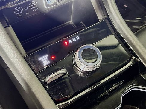 Used 2023 Jeep Grand Cherokee Limited image 16