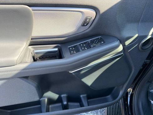 New 2026 Ford Expedition Active RWD image 15