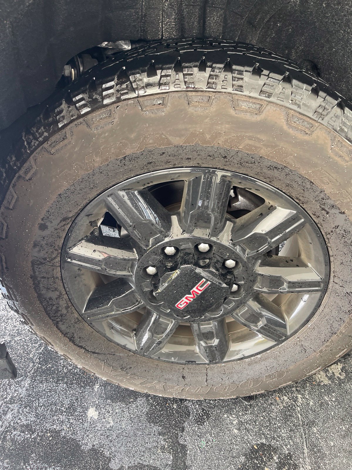 Used 2025 GMC Sierra 3500 AT4 w/ AT4 Premium Plus Package AWD/4WD image 11