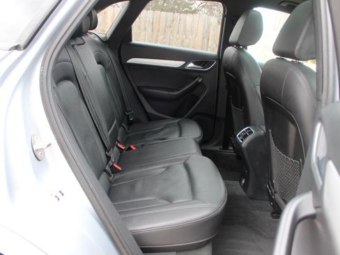 Used 2018 Audi Q3 2.0T Premium image 34