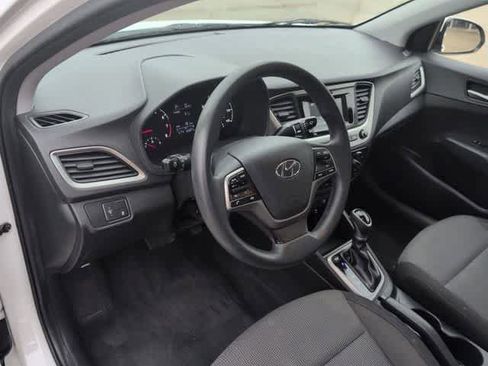 Used 2019 Hyundai Accent SE image 10
