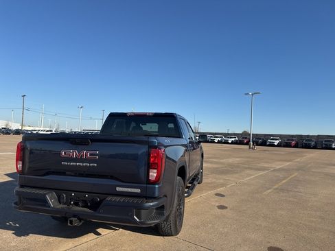 Used 2020 GMC Sierra 1500 Elevation w/ Elevation Convenience Package image 12