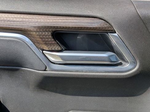 Used 2025 Chevrolet Silverado 1500 LT image 28