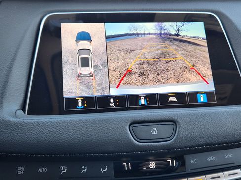 Certified 2023 Cadillac XT4 Premium Luxury w/ Technology Package image 17