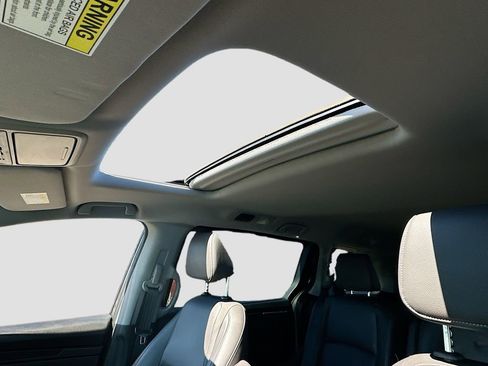 Used 2021 Honda Odyssey EX-L image 21