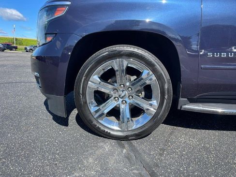 Used 2020 Chevrolet Suburban Premier AWD/4WD image 6