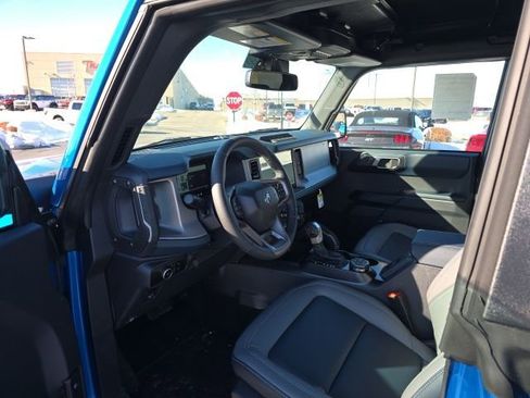 Used 2024 Ford Bronco Outer Banks image 10