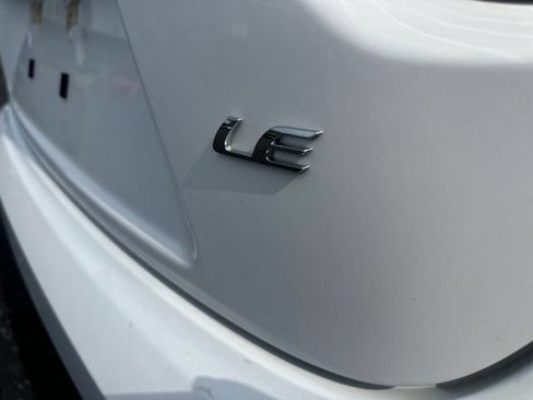 Used 2025 Toyota Corolla LE FWD image 11