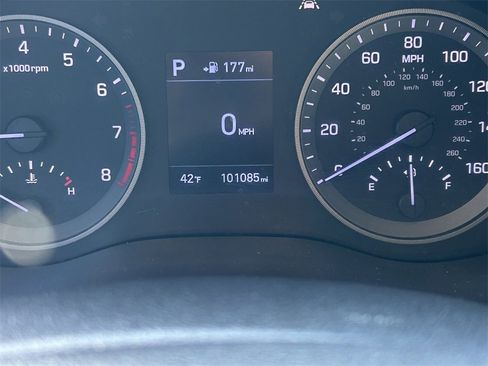 Used 2019 Hyundai Tucson SE image 29