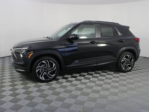 New 2026 Chevrolet TrailBlazer RS w/ Convenience Package image 2