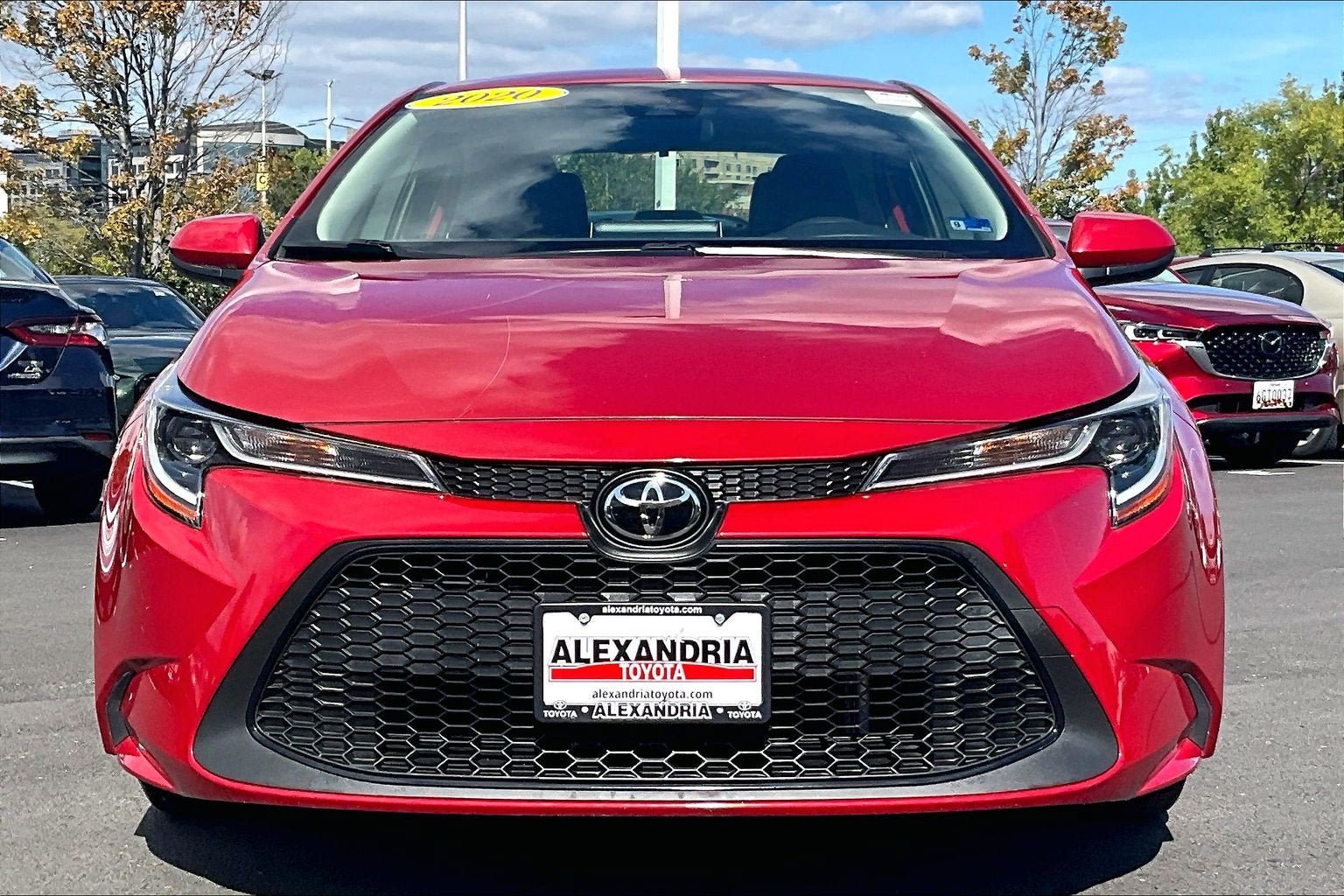 Used 2020 Toyota Corolla LE FWD image 3