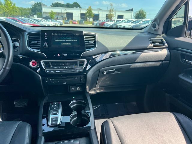Used 2022 Honda Pilot Touring image 14