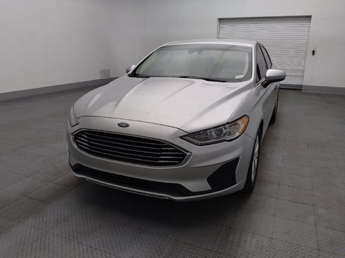 Used 2019 Ford Fusion SE FWD image 15