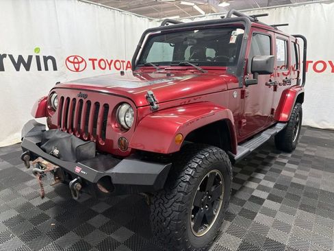 Used 2012 Jeep Wrangler Unlimited Sahara AWD/4WD image 3