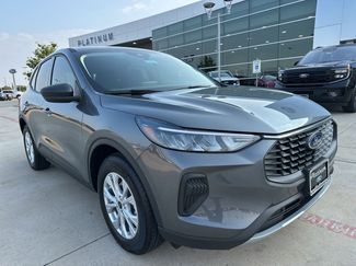 New 2025 Ford Escape Active image 1