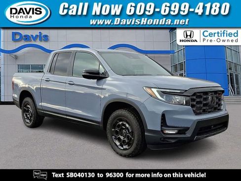 Used 2025 Honda Ridgeline TrailSport+ image 1