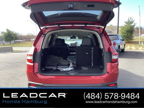 Used 2025 Honda Pilot EX-L image 24