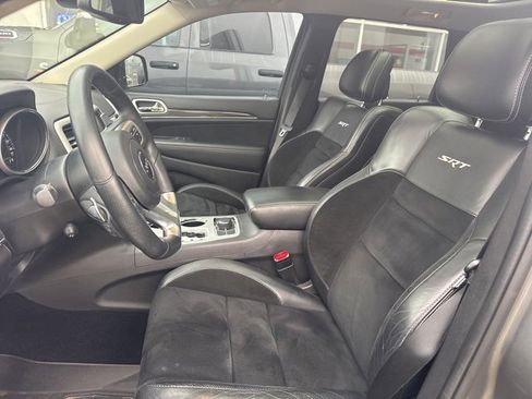 Used 2012 Jeep Grand Cherokee SRT8 w/ Luxury Group II image 8