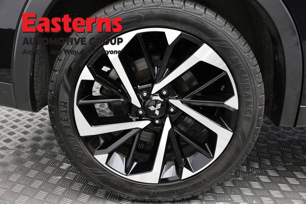 Used 2024 Mitsubishi Outlander SE AWD/4WD image 33