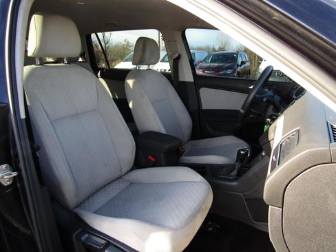 Used 2020 Volkswagen Tiguan S image 27