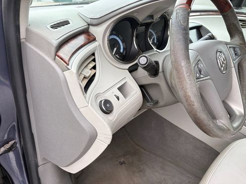 Used 2013 Buick LaCrosse Premium FWD image 17