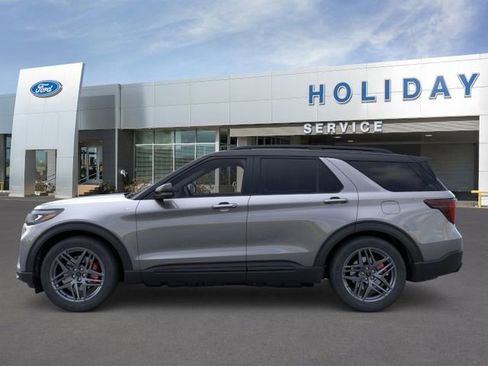 New 2026 Ford Explorer ST-Line w/ ST-Line Street Pack RWD image 3
