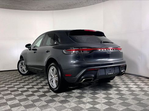 Used 2024 Porsche Macan image 4