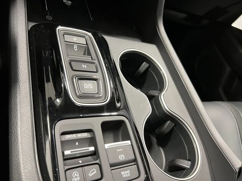 New 2025 Honda Pilot Touring image 27