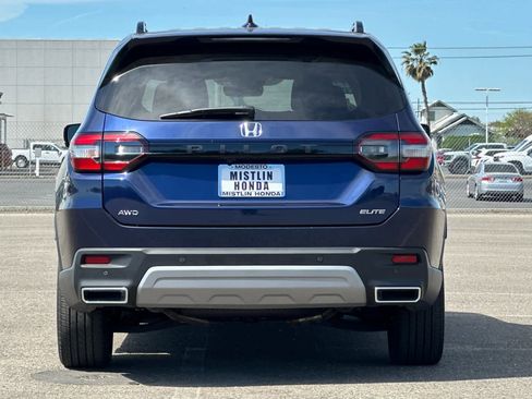 Certified 2024 Honda Pilot Elite image 4