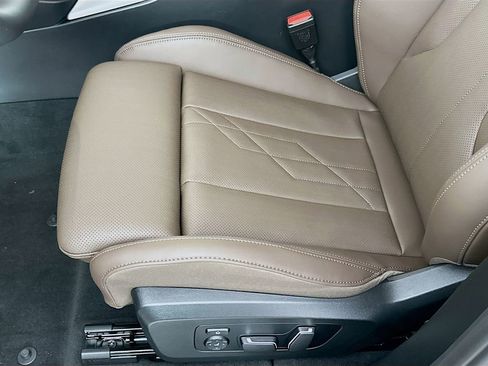 Used 2026 BMW X3 M50 w/ Premium Package image 23