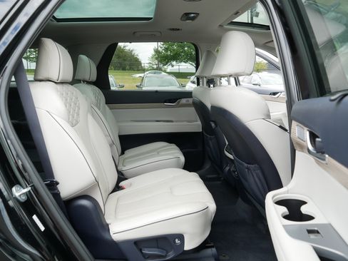 Used 2022 Hyundai Palisade Limited AWD/4WD image 19