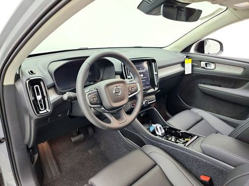 New 2026 Volvo XC40 B5 Plus w/ Climate Package AWD/4WD image 20