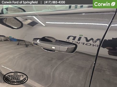 Used 2024 GMC Acadia Elevation image 20