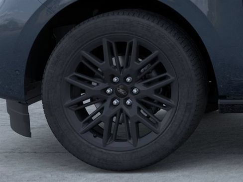 New 2026 Ford Expedition Max Platinum w/ Stealth Appearance Package AWD/4WD image 19