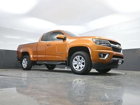 Used 2017 Chevrolet Colorado LT w/ LT Convenience Package AWD/4WD image 34
