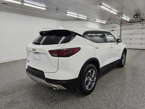 Used 2026 Chevrolet Blazer LT FWD image 4