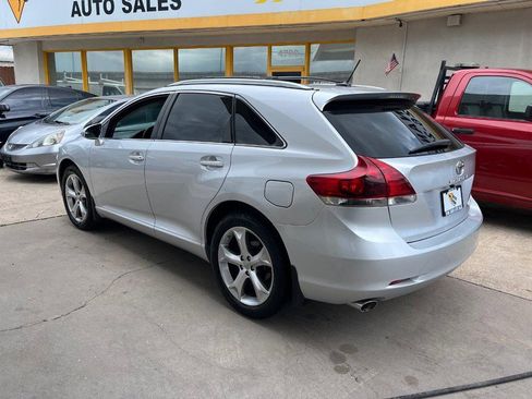 Used 2014 Toyota Venza LE FWD image 6