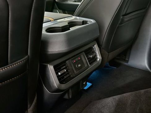 Used 2024 Ford F350 Platinum AWD/4WD image 27