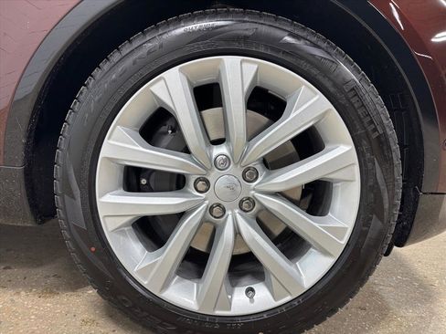 New 2026 Land Rover Discovery Limited Edition image 11