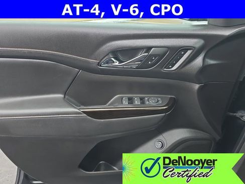 Used 2023 GMC Acadia AT4 image 27