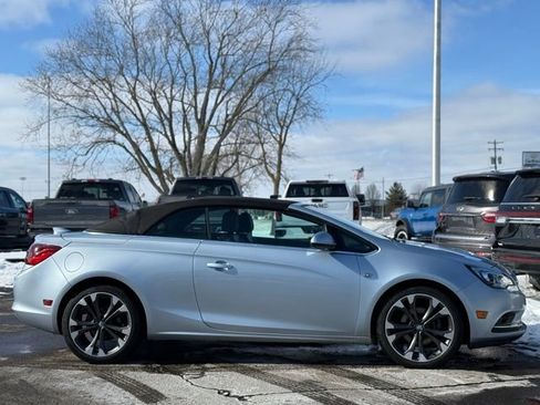 Used 2017 Buick Cascada Premium image 33