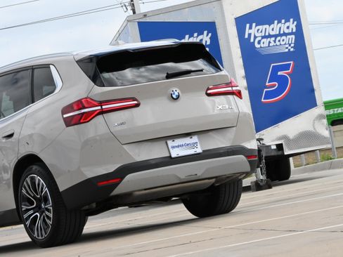 Certified 2025 BMW X3 xDrive30i w/ Premium Package image 6