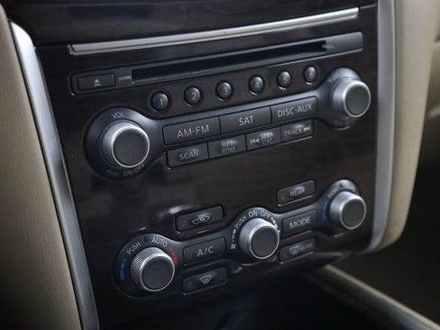 Used 2015 Nissan Pathfinder Platinum w/ Cargo Package image 20