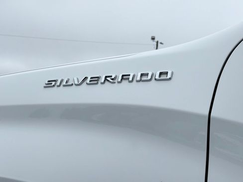 Used 2022 Chevrolet Silverado 1500 LT AWD/4WD image 13