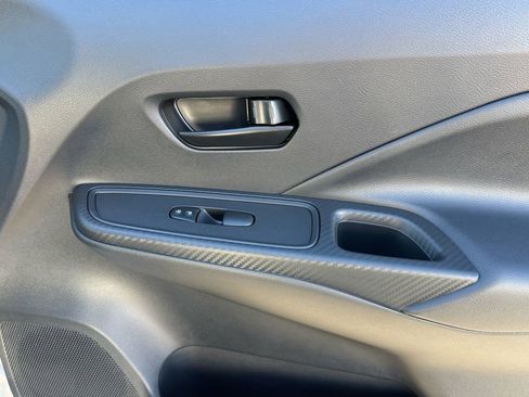 Used 2025 Nissan Versa S image 22