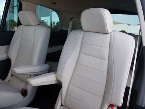 New 2026 Mercedes-Benz GLS 450 4MATIC image 29